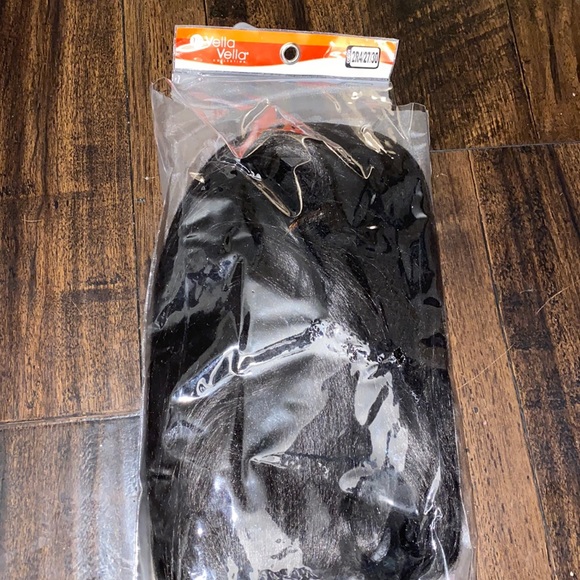 Women’s Wig - Picture 1 of 4